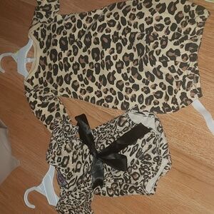 2 pc bundle leopard print onesie & bunting sz 3 to 6 mnths